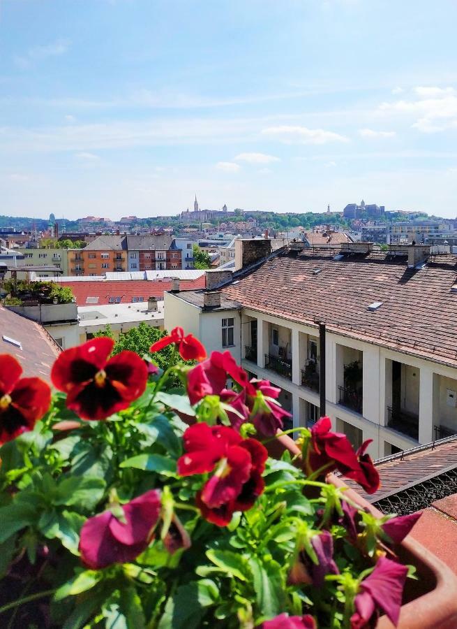 Margaret Apartment For 5 People With Panorama Terrace Budapeste Exterior foto